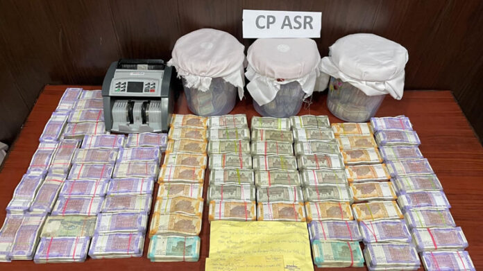 Amritsar Crime News : करोड़ों रुपए की हेरोइन और लाखों रुपए की ड्रग मनी जब्त
