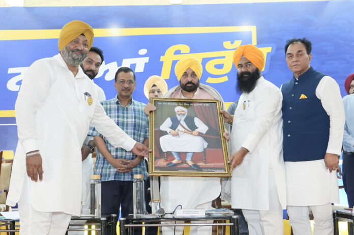 Punjab News : हमें मिलकर करना होगा प्रदेश को नशा मुक्त : केजरीवाल