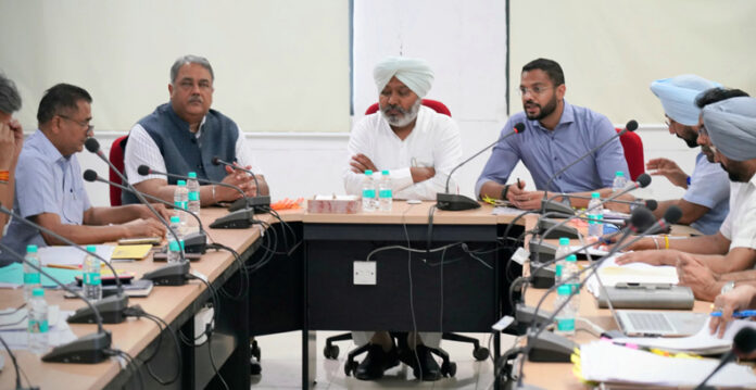 Punjab News Today : राज्य में शराब माफिया पर होगी सख्त कार्रवाई : हरपाल चीमा