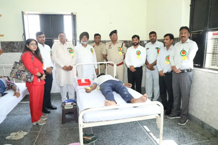 Sirsa News : नचिकेतन पब्लिक स्कूल में 75 रक्तदाताओं ने किया रक्तदान