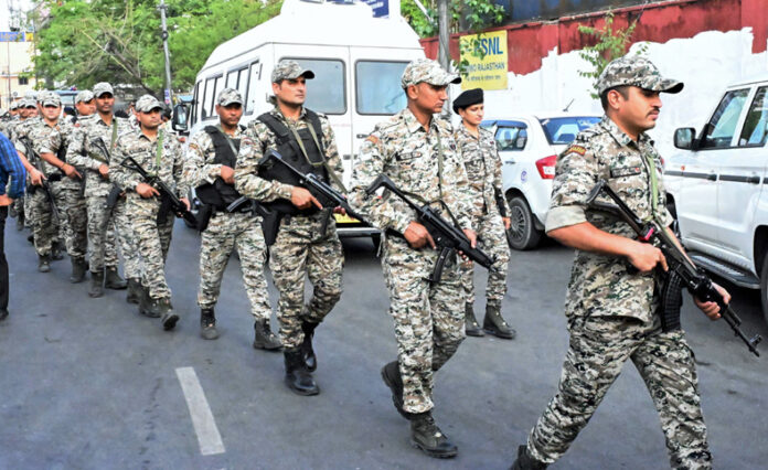 Delhi News : सीमा पर तनाव, दिल्ली में अलर्ट