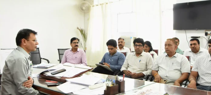 Faridabad News : स्वच्छ भारत मिशन ग्रामीण की प्रगति की समीक्षा बैठक आयोजित