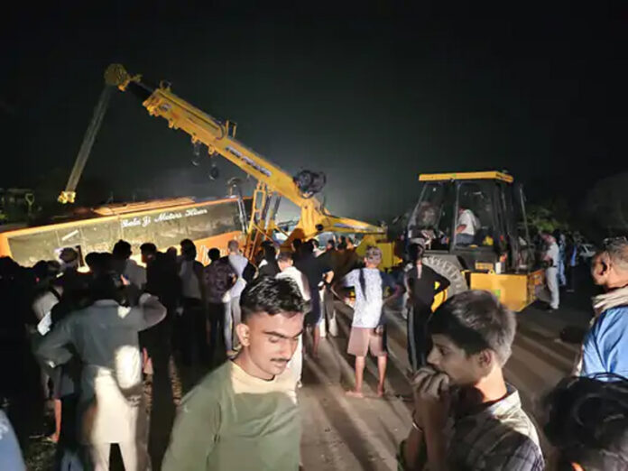 Kaithal News: कैथल में रोडवेज बस और बाइक की टक्कर, 4 की मौत