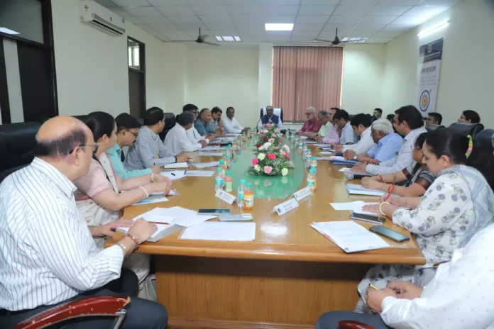 Affiliated colleges should work together to promote academic quality, innovation and participation Vice Chancellor Prof. Tomar Faridabad News : शैक्षणिक गुणवत्ता, नवाचार और सहभागिता को बढ़ावा देने के लिए मिलकर काम करें संबद्ध कॉलेज : कुलपति प्रो. तोमर