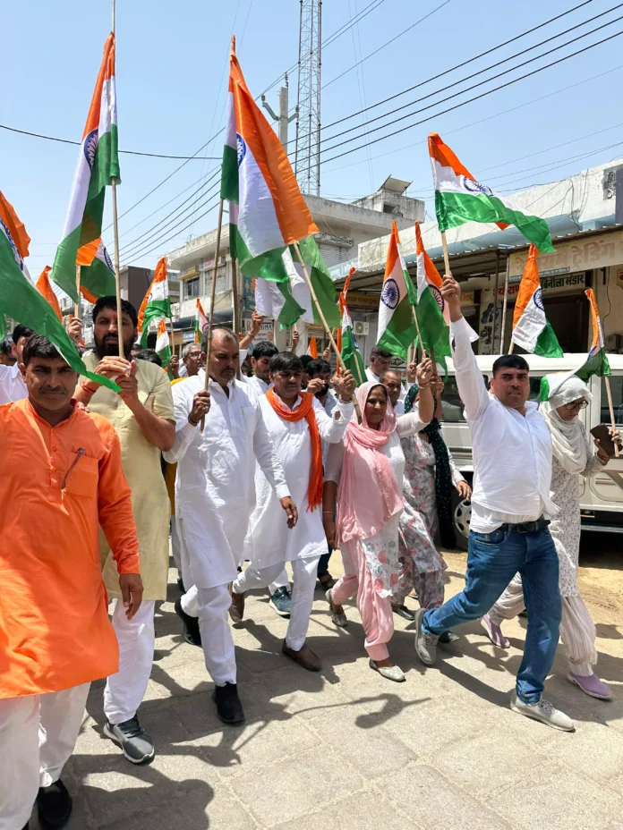BJP took out a two kilometer long tricolor procession in Badhra