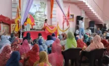 Sirsa News : संगीतमय श्री श्याम कथा में केक काटकर मनाया बाबा का जन्मदिन