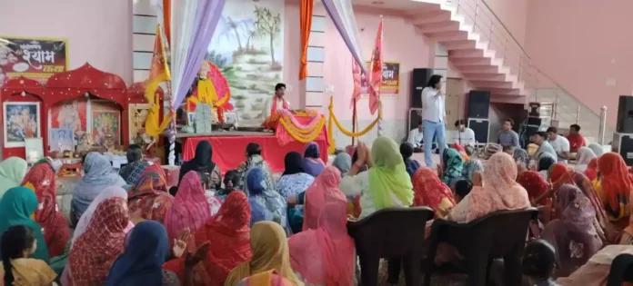 Sirsa News : संगीतमय श्री श्याम कथा में केक काटकर मनाया बाबा का जन्मदिन