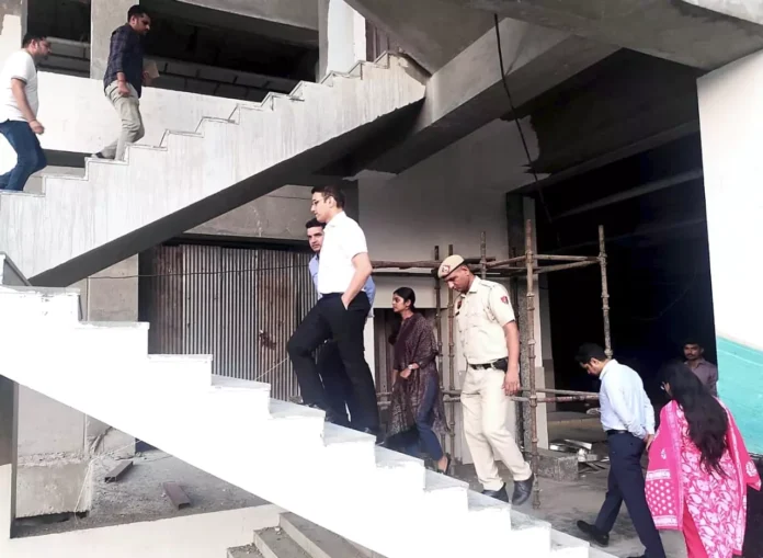 Construction of underground parking along with the Tower of Justice main building will be completed soon Gurugram News : टावर ऑफ जस्टिस मुख्य भवन के साथ भूमिगत पार्किंग का निर्माण जल्द होगा पूरा