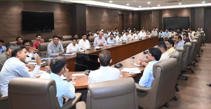 Gurugram News : गुरुग्राम में मानसून पूर्व तैयारियों को लेकर निगम आयुक्त ने अफसरों को दिए सख्त निर्देश