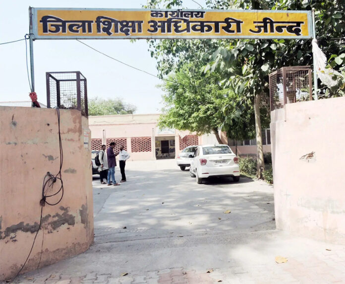 Jind News: जींद में बिना मान्यता के चल रहे स्कूल होंगे बंद