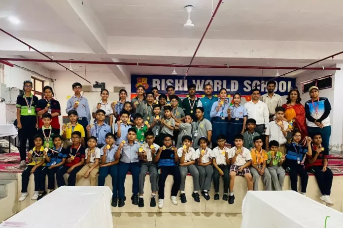 Delhi Public School became the winner in district level chess competition