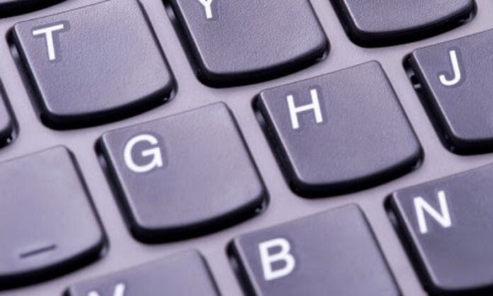 Keyboard: जानिए कीबोर्ड में एफ और जे पर क्यों होती है छोटी लाइनें