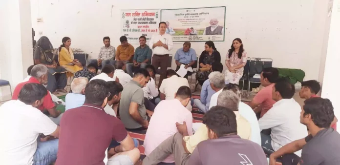 Gurugram News : किसानों को उन्नत तकनीक व विभिन्न जनकल्याणकारी योजनाओं के लिए किया जागरुक