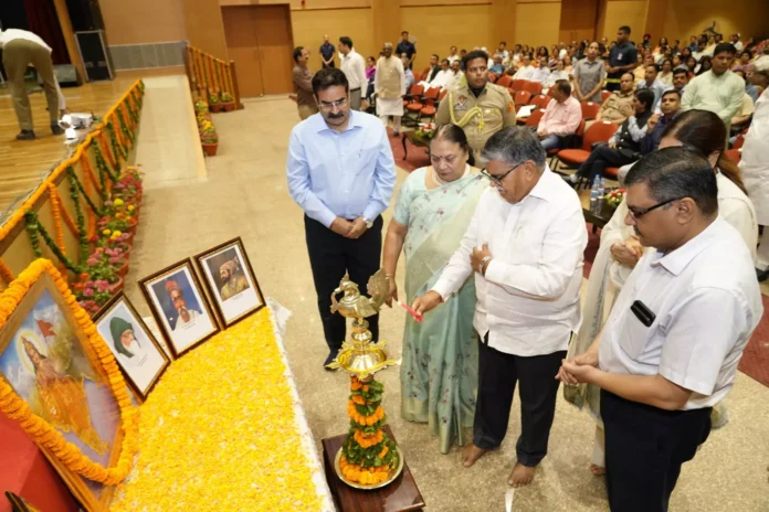 Grand celebration of foundation day of Maharashtra and Gujarat at Punjab Raj Bhavan