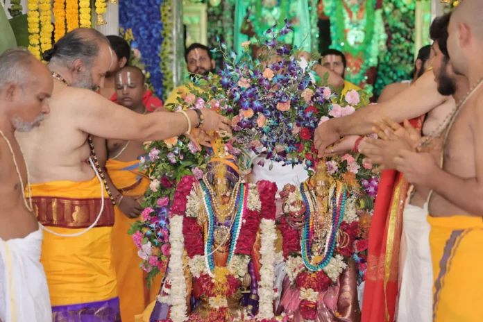 Faridabad News : भगवान के बाराती बनना बड़े सौभाग्य का अवसर : स्वामी पुरुषोत्तमाचार्य