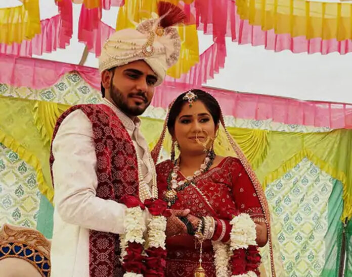 Jind News: जींद में दूल्हे ने दहेज में मिलने वाले 11 लाख रुपए लौटाए, घरेलू सामान लेने से भी किया इनकार Jind News: जींद में दूल्हे ने दहेज में मिलने वाले 11 लाख रुपए लौटाए, घरेलू सामान लेने से भी किया इनकार