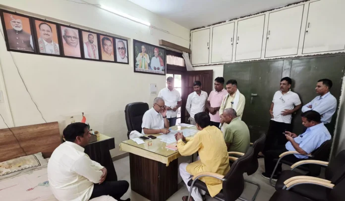 MLA Sunil Sangwan heard the grievances of the people in the public court