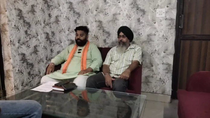 Mayor Shailja Sandeep Sachdeva received complaints in Parshuram Nagar land case, ordered action