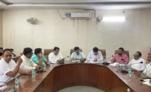 Faridabad News : अधीक्षण अभियंता की अध्यक्षता में एनआईटी और बडख़ल डिविजन के अधिकारियों और पार्षदों की बैठक संपन्न