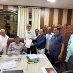 Bhiwani News : पेयजल संकट के समाधान की मांग को लेकर एसई को सौंपा ज्ञापन, एक बार फिर मिला आश्वासन