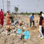 Rohtak News: रोहतक में 2 आंगनबाड़ी केंद्रों से एक्सपायरी मिल्कबार चॉकलेट की 8 पेटी की जब्त
