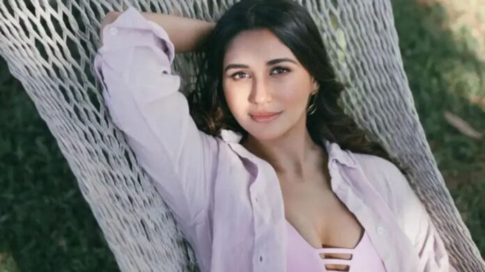 ज्वेल थीफ’ फेम Nikita Dutta को हुआ कोरोना, क्वारंटीन से दी फैंस को खास सलाह