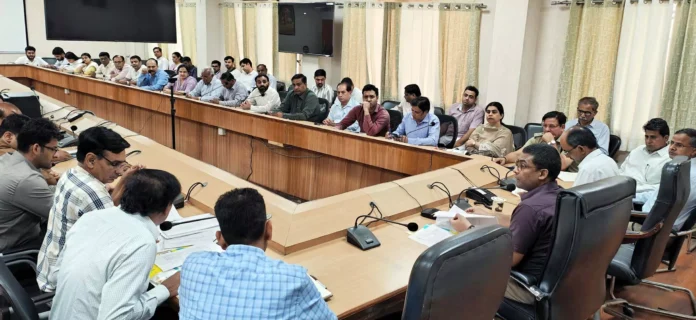 Jind News : बाढ़ से बचाव को लेकर अधिकारियों ने किया मंथन