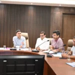 Gurugram News : मॉनसून से पूर्व ड्रेनेज व सीवरेज की सफाई पूरी कर लें अधिकारी: प्रदीप दहिया