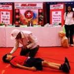 On World Red Cross Day, information was given about first aid and blood donation by remembering Henry Dunant