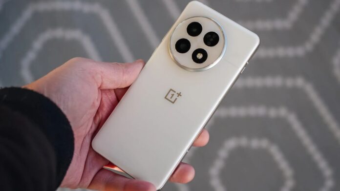 OnePlus 13 की कीमत में बड़ी गिरावट! ऐसा ऑफर फिर नहीं मिलेगा