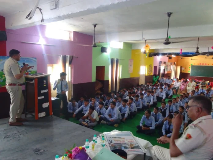 Police told school children about road safety and traffic rules