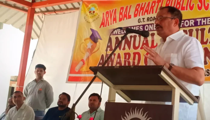 Poverty is not a hindrance in the path of a hardworking student in achieving merit, Arya educational institutions will also give more support Randeep Arya