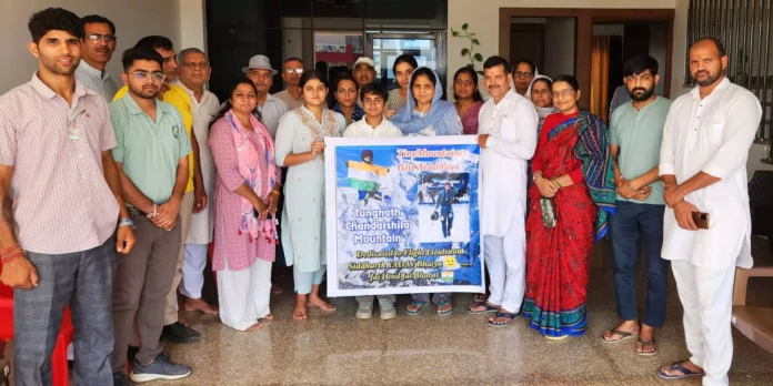Rewari's young mountaineer Aaradhya left for Chandrashila trek