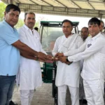 Sanitation guards got e-rickshaws, expressed gratitude to the MLA, e-rickshaws were handed over to eight villages under the Swachh Bharat Swachh Badhra Mission