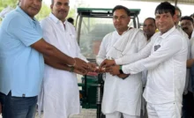 Sanitation guards got e-rickshaws, expressed gratitude to the MLA, e-rickshaws were handed over to eight villages under the Swachh Bharat Swachh Badhra Mission