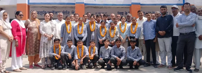 Bhiwani News : राजकीय उच्च विद्यालय अजीतपुर में प्रतिभा सम्मान समारोह आयोजित
