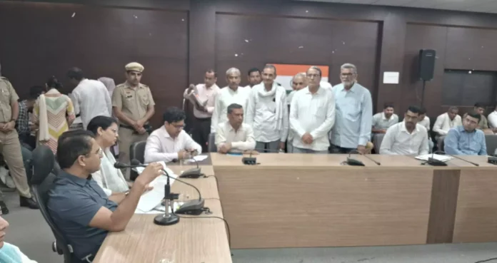 The United Kisan Morcha submitted a memorandum to the District Deputy Commissioner regarding the problems of farmers