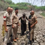 Faridabad News : दलदल में फंसा हुआ था बुजुर्ग, थाना सूरजकुंड की टीम ने किया रेस्क्यू,21 मई से था घर से लापता