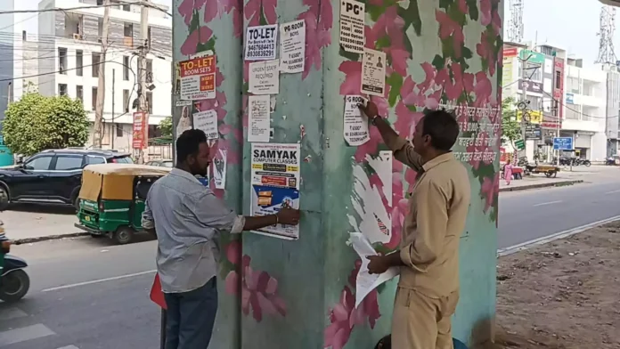 Those who paste posters on pillars have no fear of a fine of ₹10,000