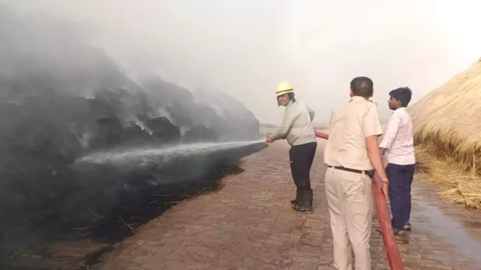 Jind News : गौशाला में आग लगने से जली हजारों क्विंटल पराली