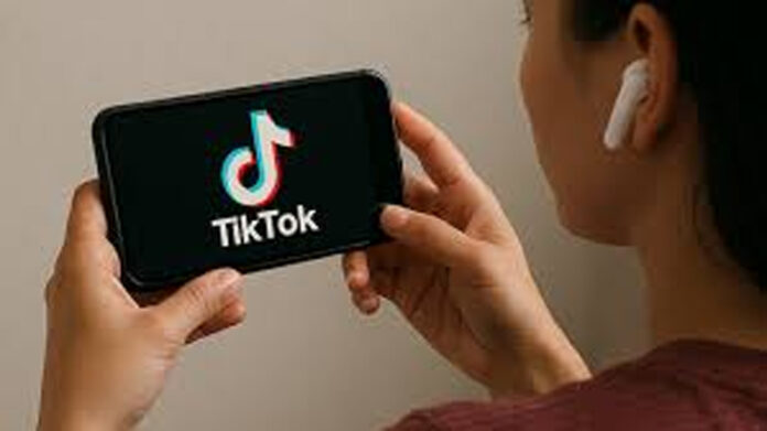 TikTok: फोटो से अपने आप बन जाएंगे वीडियो, टिकटॉक ने लॉन्च किया नया एआई फीचर
