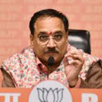Delhi News Update : आप ने हर क्षेत्र में घोटाला किया : वीरेंद्र सचदेवा