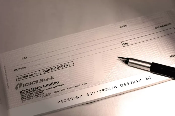 Cheque Bounce New Rules : चेक बाउंस पर दो साल तक की कैद और चेक की रकम से दोगुना जुर्माना