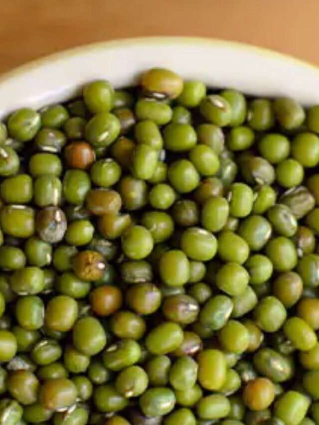 Health Tips: उबली हुई मूंग दाल खाने के 5 ज़बरदस्त फायदे