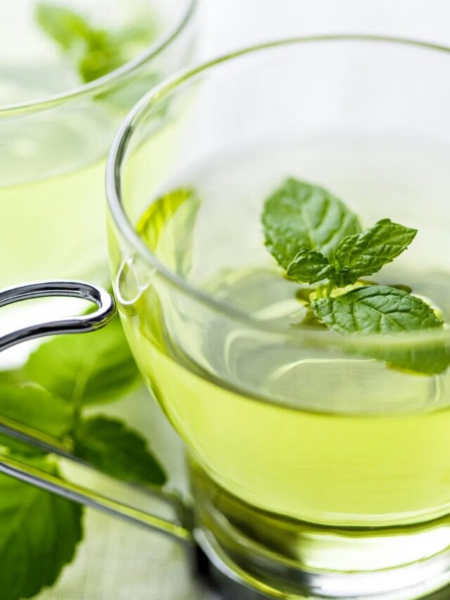 Mint Water Benefits: गर्मी में पेट की जलन से लेकर स्किन ग्लो तक… हर दिन पिएं ये ग्रीन ड्रिंक