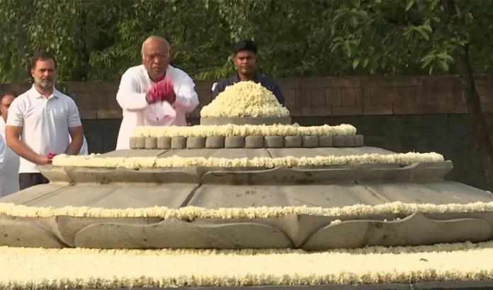 Rajiv Gandhi Death Anniversary: पूर्व प्रधानमंत्री की आज 34वीं पुण्यतिथि, राहुल गांधी, खरगे व अन्य ने दी श्रद्धांजलि Rajiv Gandhi Death Anniversary