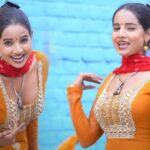 Sunita Baby Dance Video: सुनीता बेबी का धमाकेदार डांस देख थिरके दर्शक, ‘गोरे तन’ पर स्टेज पर लगी आग