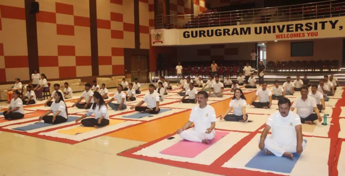 Gurugram News : गुरुग्राम यूनिवर्सिटी में मनाया 11वां अंतर्राष्ट्रीय योग दिवस