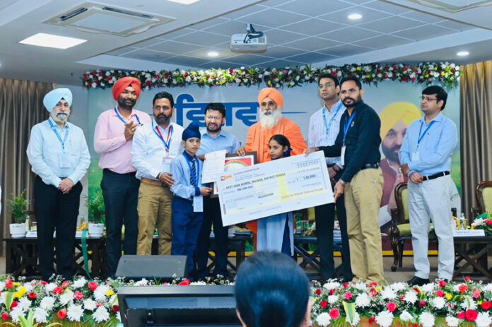Punjab News Update : पर्यावरण के लिए प्लास्टिक सबसे ज्यादा खतरनाक : डॉ. रवजोत