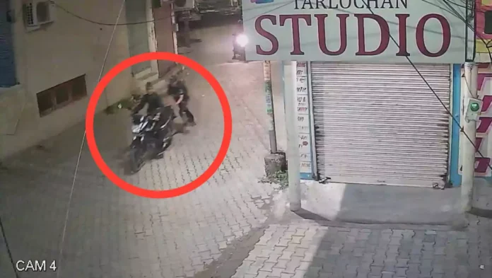 A motorcycle was stolen from Dashmesh Enclave Dhakoli